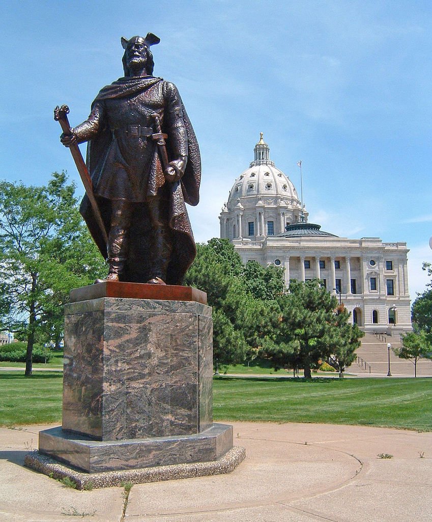 1024px-Viking_at_MN_Capitol