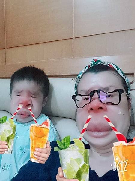 B612_20180826_212857_773(001).jpg