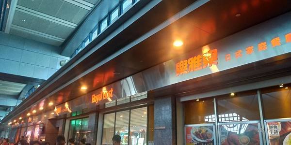 兩側店家.jpg