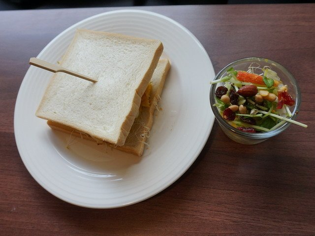150107到旅行咖啡享輕食賞店貓 (17).jpg