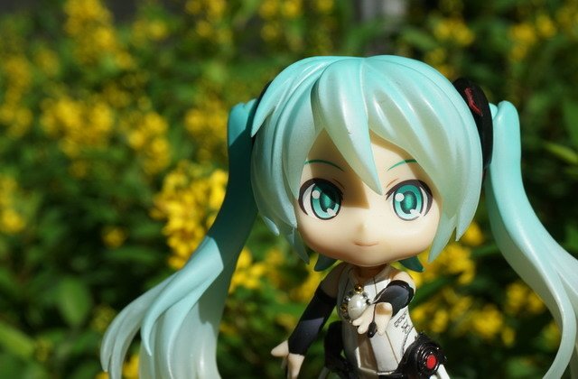 ねんどろいど -- 初音未來餵貓趣