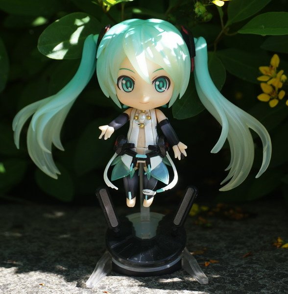 ねんどろいど -- 初音未來餵貓趣