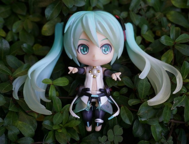 ねんどろいど -- 初音未來餵貓趣