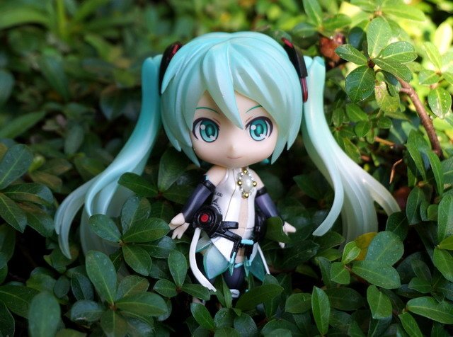 ねんどろいど -- 初音未來餵貓趣