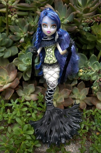 Monster High 幽靈人魚 -- 蕭莉娜．斑．補