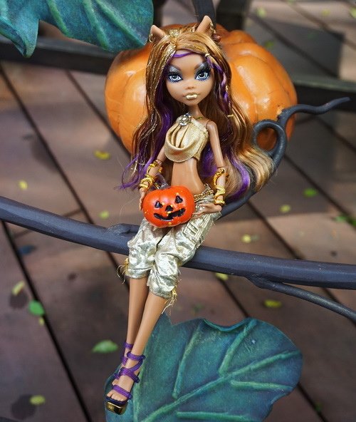 Monster High 骷顱女 &amp; 狼女的萬聖節