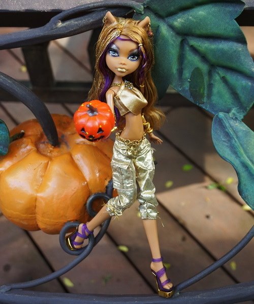 Monster High 骷顱女 &amp; 狼女的萬聖節