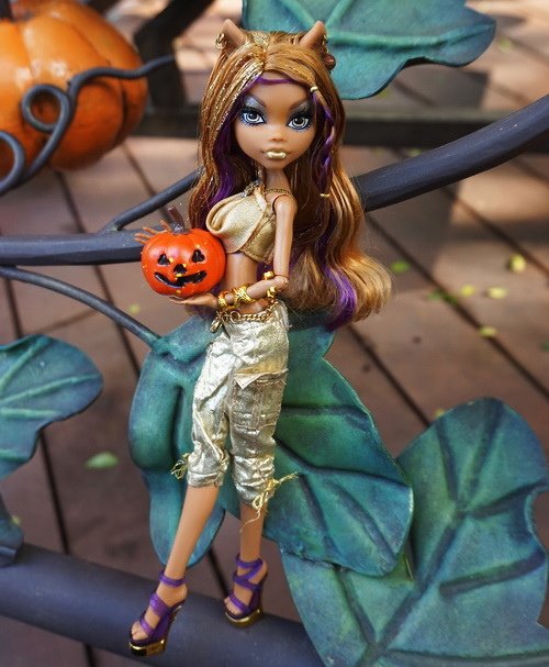 Monster High 骷顱女 &amp; 狼女的萬聖節