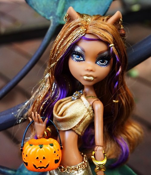 Monster High 骷顱女 &amp; 狼女的萬聖節