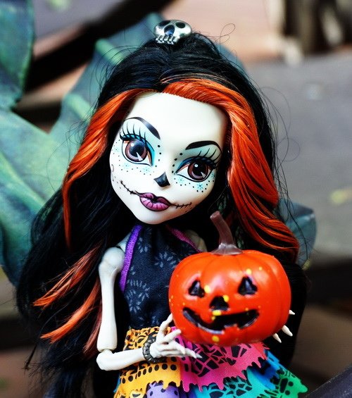 Monster High 骷顱女 &amp; 狼女的萬聖節
