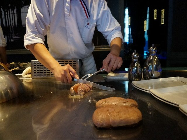 140207貓耳蘿莉的夏慕尼鐵板燒食記 (22).jpg