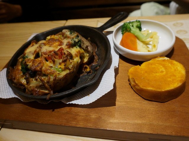 141116魔女露露的廚房之生日聚餐 (7).jpg