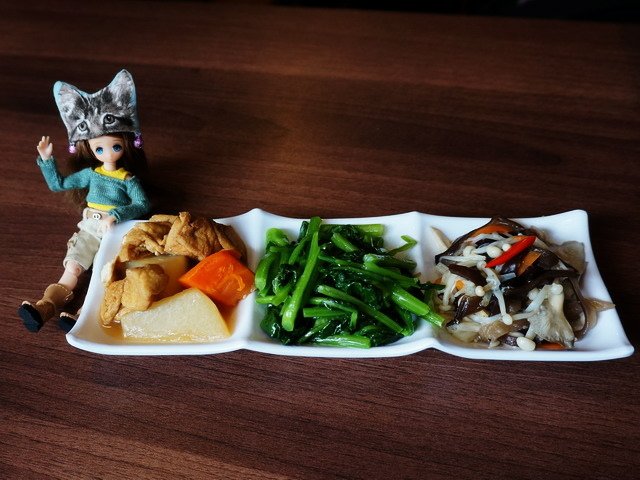 150115小蘿莉的輕食享受 (8).jpg