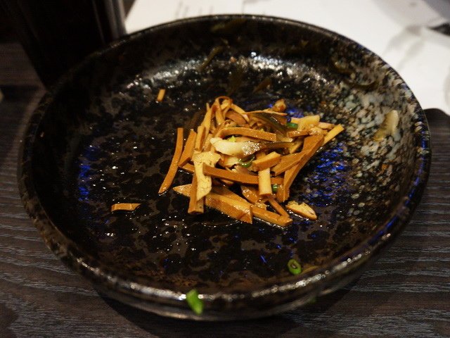 150515太初麻辣牛肉麵配上產地直銷魷魚絲 (28).jpg