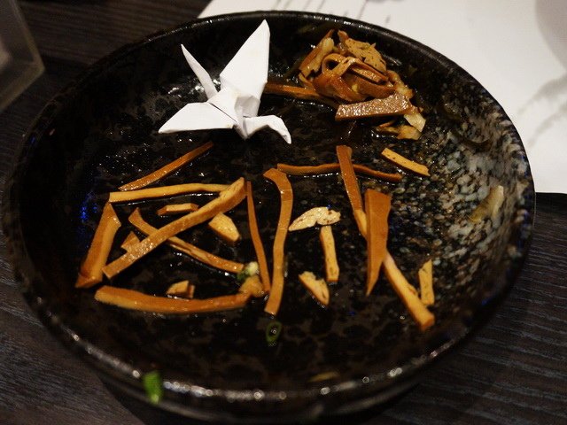 150515太初麻辣牛肉麵配上產地直銷魷魚絲 (27).jpg