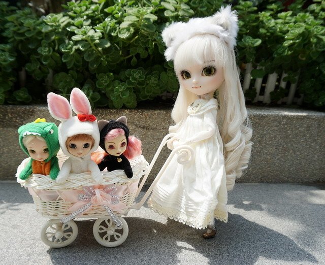 貓耳娘溜小孩