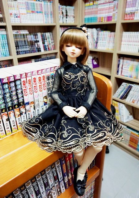睡眼美女與喵星人
