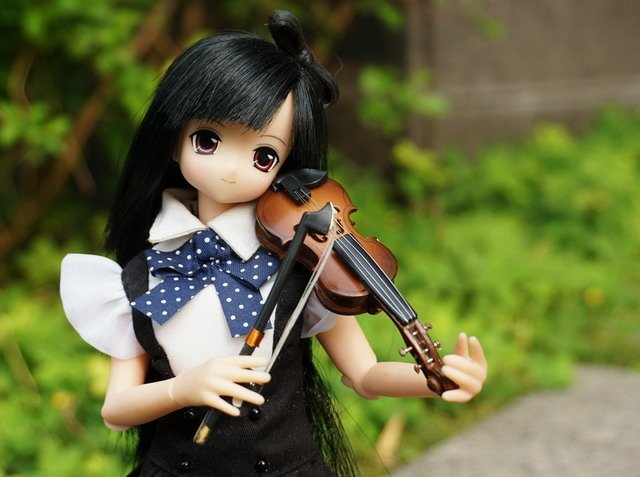 小提琴女孩