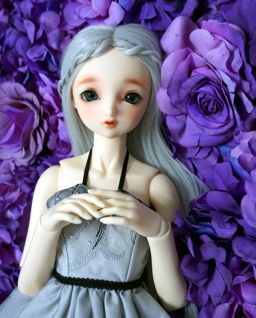 淺灰色淑女禮服