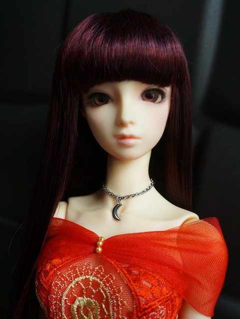 艷紅色蕾絲淑女洋裝