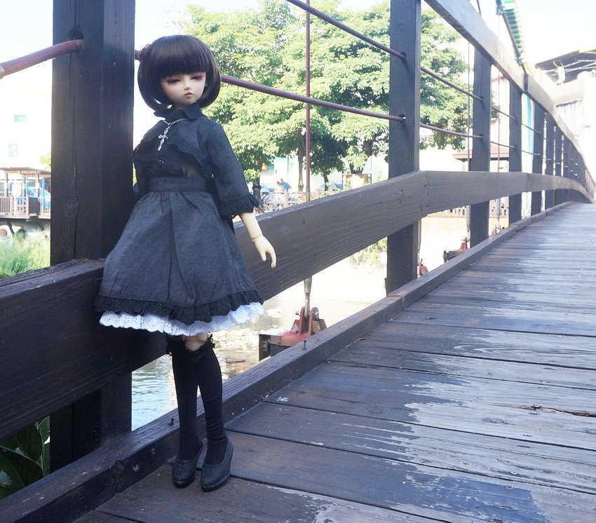 少女、飛龍與吊橋
