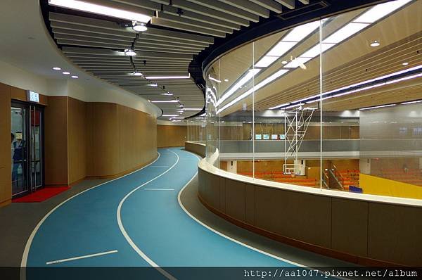 Indoor jogging track_20150717.jpg