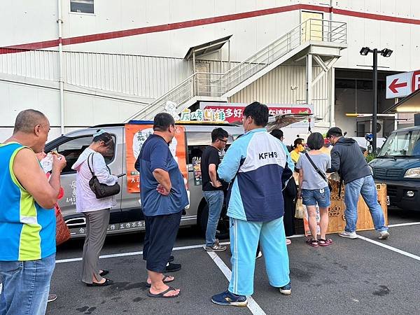 新竹素食小夜市服務餐車 ： ：6/21 週五 新竹大潤發雅店