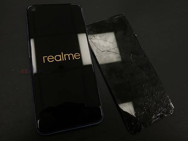 Realme8 5g更換液晶面板.jpg