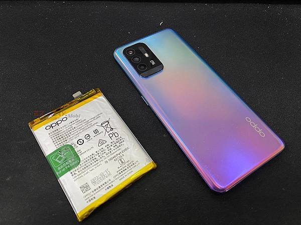 OPPO RENO5Z電池膨脹.jpg