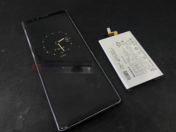 Sony Xperia 1電池更換.jpg