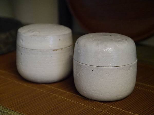 A42白茶罐-4.JPG