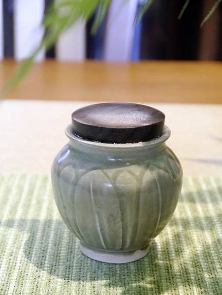 Q42綠秞木蓋茶罐-1.JPG