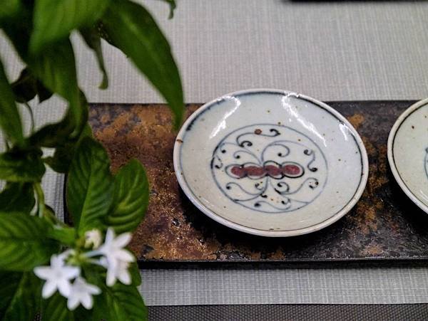 Q8青花杯托小盤-3.JPG