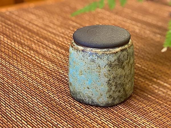 湖綠茶罐A1-2.jpg
