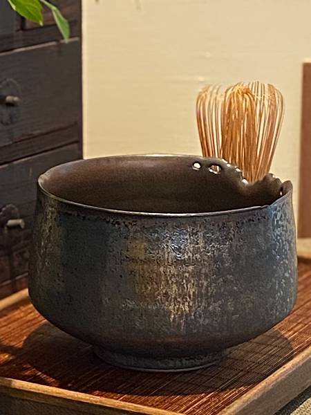 A90康嘉良墨金茶碗。水方-5.jpg