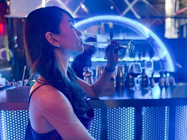 M.W CyberpunkRestaurant 最荒唐的賽博龐克餐廳