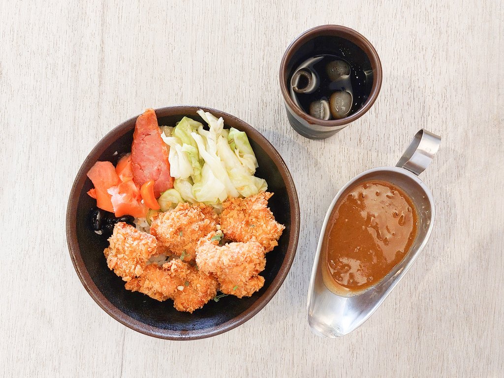 桃園南崁美食推薦｜高CP值平價日式料理【千夜一夜干 丼飯】兩