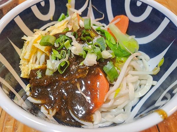 ღ『新竹新埔。美味食記餐廳』大蒜食堂（隱身鄉野的餃子館／假日