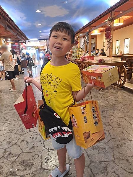 ღ『宜蘭蘇澳。親子旅遊景點』劉鐙徽宜蘭餅發明館（伴手禮專賣店