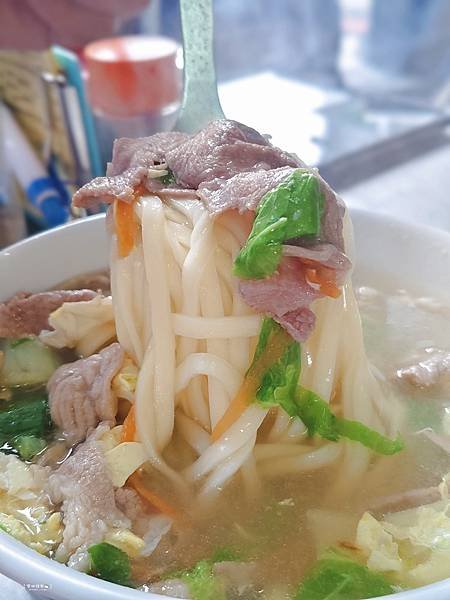 ღ『新竹關西。美味食記小吃』曾家牛肉麵（老街人氣店家／招牌牛