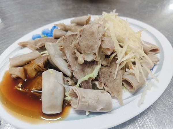 ღ『新竹北區。美味食記餐廳』楊家意麵 蚵仔煎-新竹經國路店（