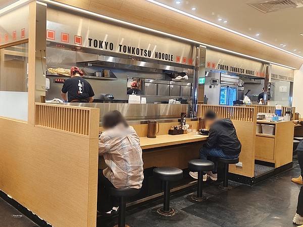 ღ『新竹東區。美味食記餐廳』屯京拉麵-新竹巨城店（道地東京豚