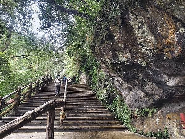 ღ『新北烏來。親子觀光景點』雲仙樂園（全台唯一車子無法到的樂