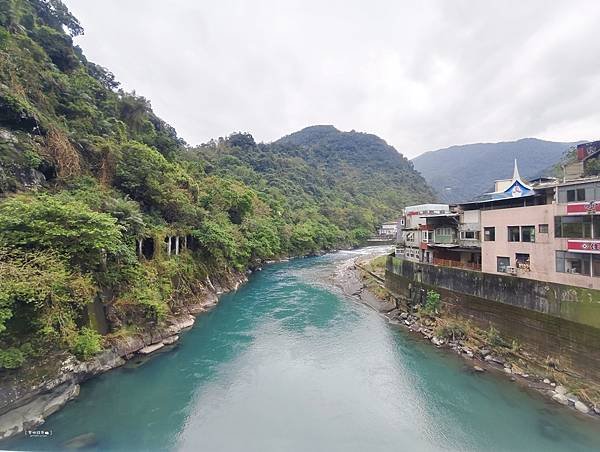 ღ『新北烏來。寵物親子景點』烏來老街一日遊（停車資訊／烏來泰