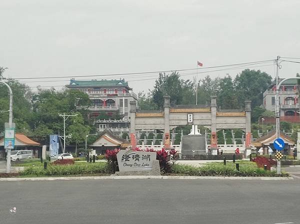 ღ『高雄鳥松。親子景點』澄清湖海洋奇珍園（秘密隧道裡的海洋生