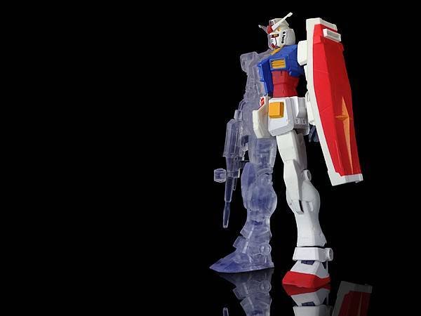 2020年 RX-78-2 ガンダム 半分クリアVER.  