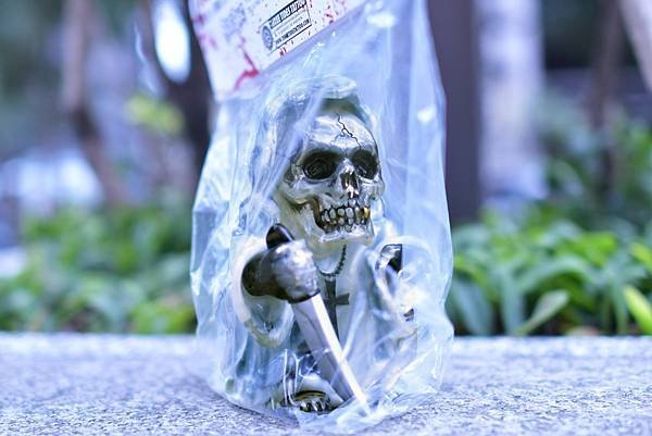 Dr. モータリティ  クリス・トレビノ  シークレットベース マーブルを流した二重整形 ( 高さ約 13 cm ) ULTIMATE Dr.MORTALITY  HOR