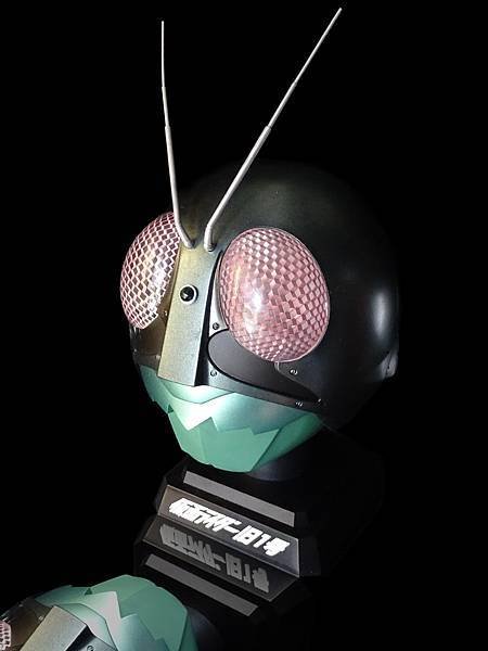 2007年 仮面ライダー旧1号 ライダーマスクディスプレイ 