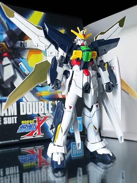 2013年 ガンダムダブルエックス  機動新世紀ガンダム X