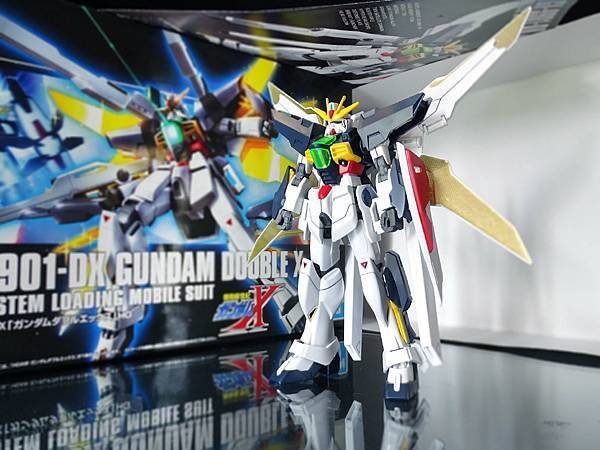 2013年 ガンダムダブルエックス  機動新世紀ガンダム X